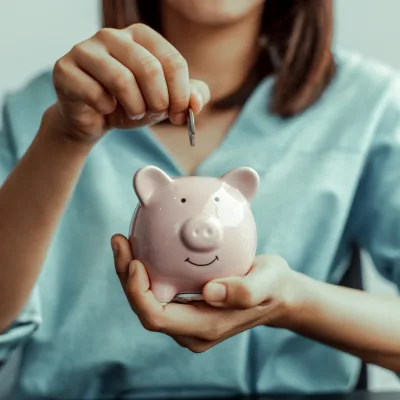 Comment économiser sur ses primes d'assurance en Suisse ?