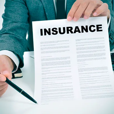 Quels sont les liens entre le droit des assurances sociales et privées ?