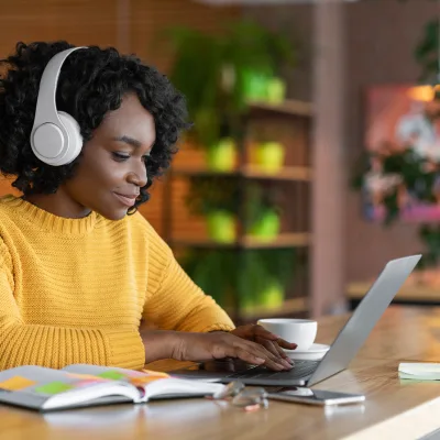 Les Avantages de la Formation en Ligne pour Devenir Thérapeute
